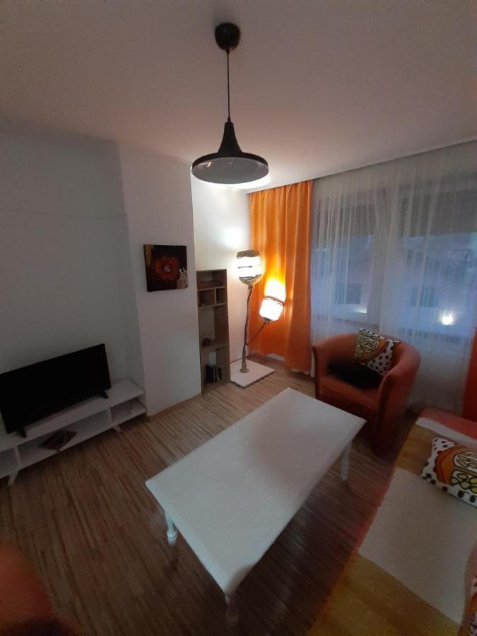 Rooms & Apartment Gh Pasha Τούζλα Εξωτερικό φωτογραφία