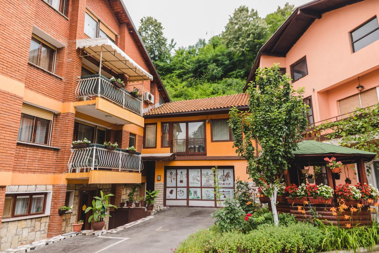 Rooms & Apartment Gh Pasha Τούζλα Εξωτερικό φωτογραφία